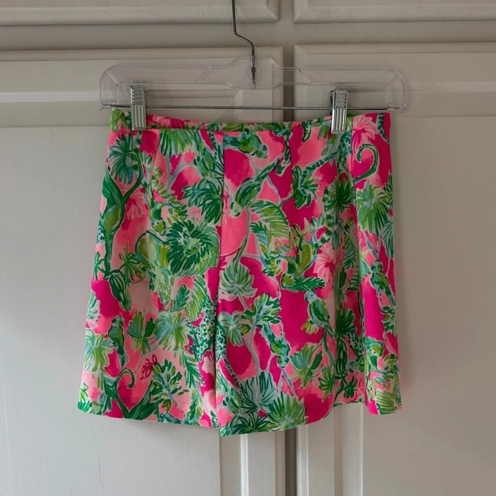 Lilly Pulitzer add pop